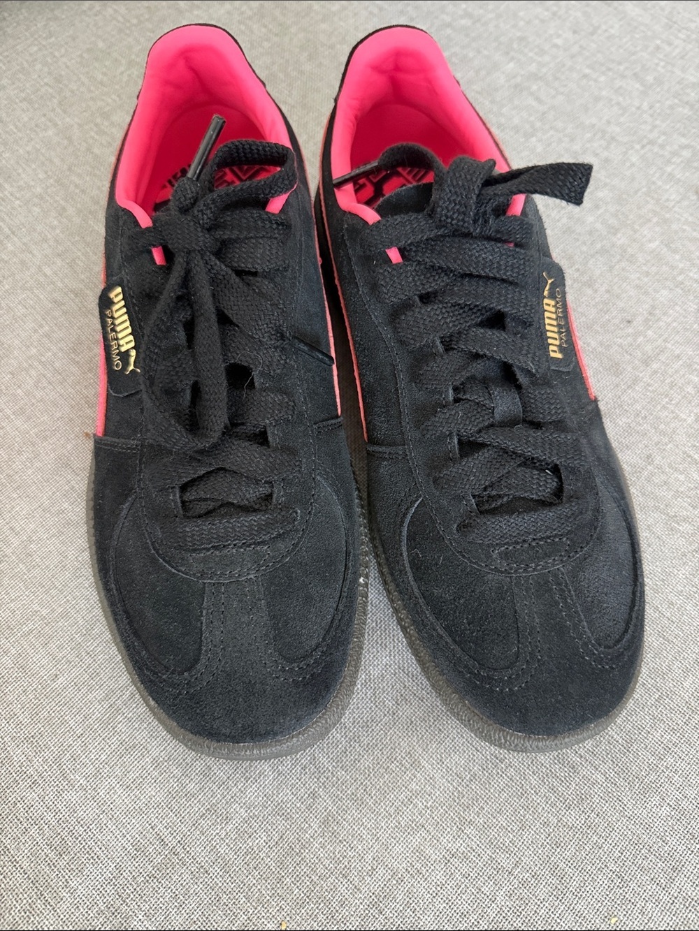 Puma Black Suede Sneakers with Pink Stripe NWOT - Picture 2 of 10